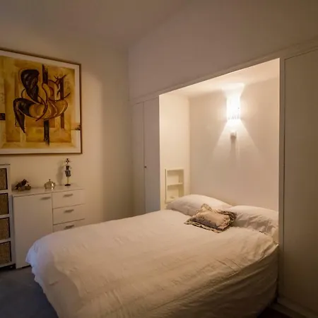 Modern Near The Sea. Appartamento